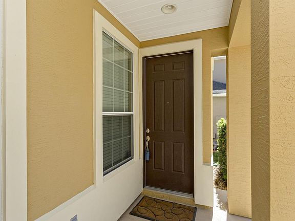 4th image of 11997 Lazarette Ct
