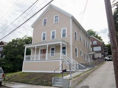 141 Barnaby St, Fall River, MA, 02720