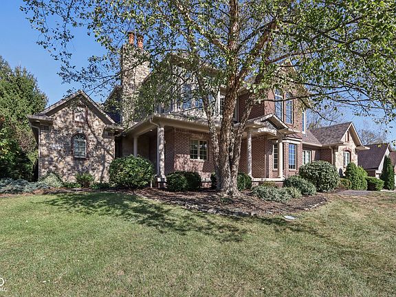 3rd image of 82 John Ct