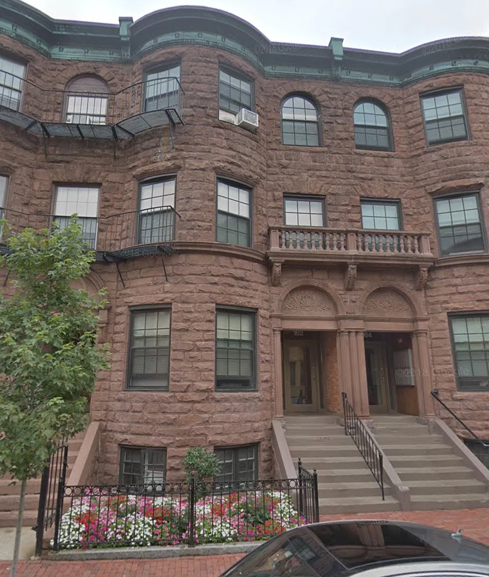 1 bed, 620 sqft, $3,400 — Photo 3