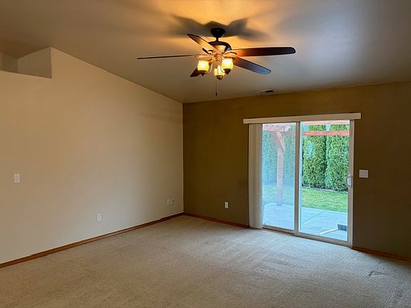 3rd image of 506 Paver Ct