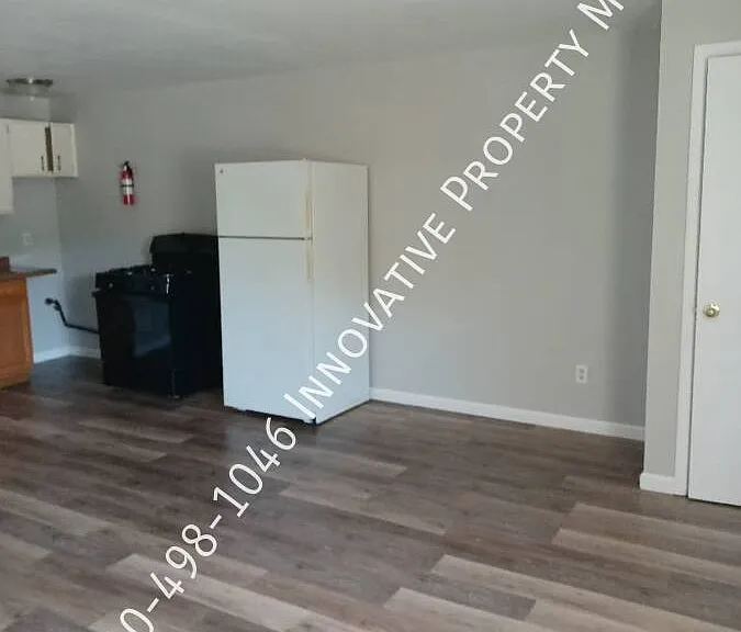 7351 N Dort Hwy #3 — Photo 7