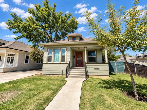 110 W Myrtle Street, Hanford, CA 93230