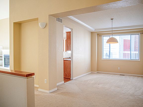 4th image of 950 Southridge Greens Blvd