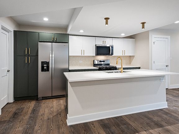 3rd image of 3227 W Belden Ave #G
