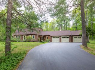 21 Heritage Woods Ln, Winthrop, ME 04364