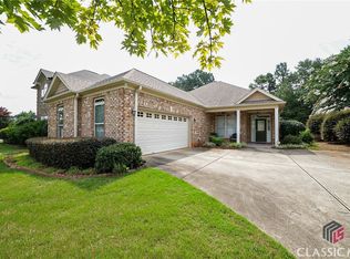 109 Putters Dr, Athens, GA 30607