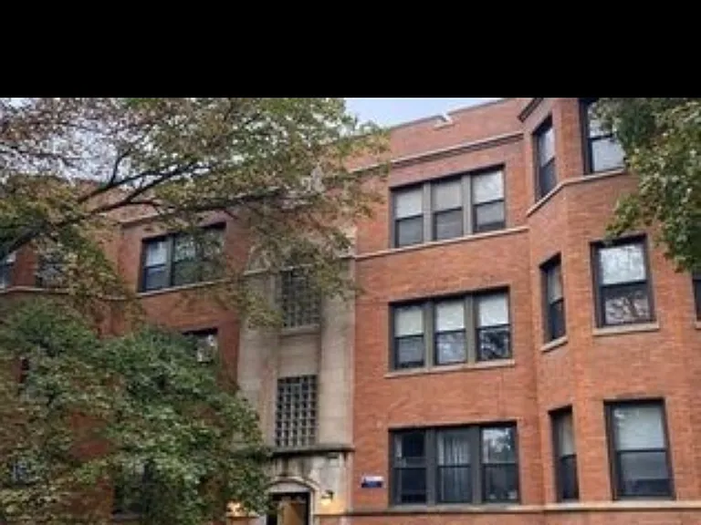 2856 W Rosemont Ave — Photo 1