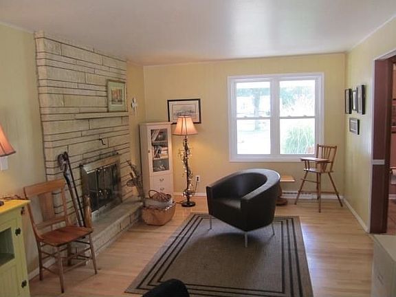 5th image of 124 Dana Dr