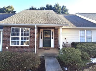 22 Bailess Ct, Greer, SC 29650