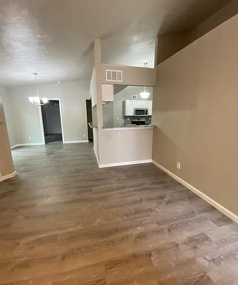 Forest Creek Dr — Photo 3