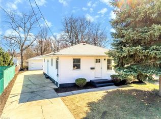 215 Ripley Ave, Akron, OH 44312