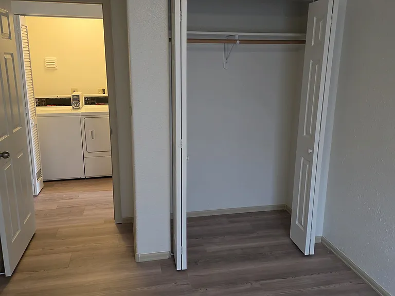 443 Pear Ln — Photo 10