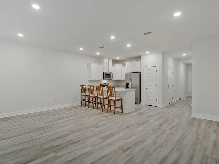 6356 Grove Park Dr — Photo 16