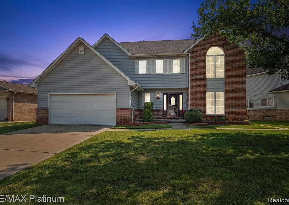 42774 Redfern St, Canton, MI 48187 Zillow