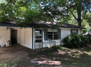 102 Davis St, Purvis, MS 39475