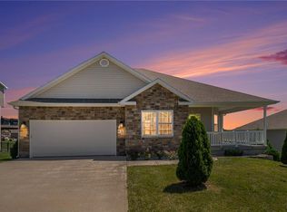 13978 Dakota Ct, Saint Joseph, MO 64505