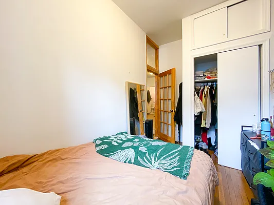 Rented by Compass | media 20