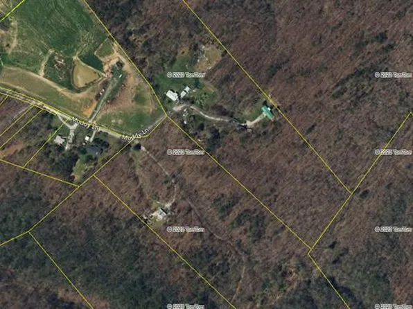 316 Muddy Ln, Crawford, TN 38554