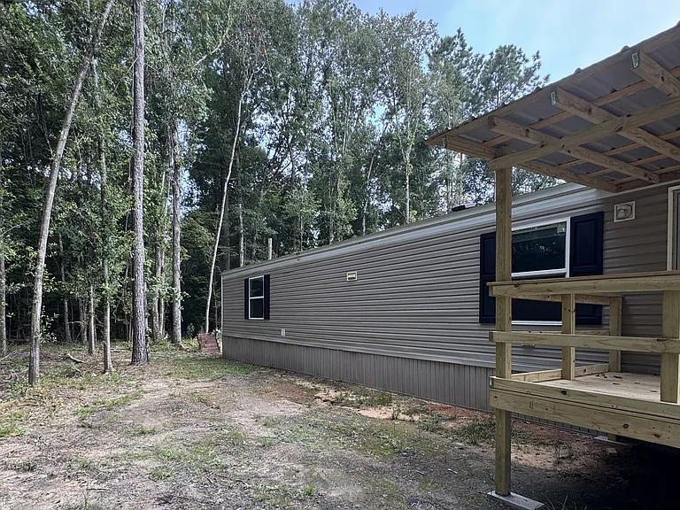 193 Newsome Rd — Photo 2