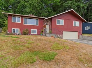 488 Apple Ln, Kelso, WA 98626