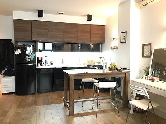Rented by Simply Brooklyn Realty Inc | media 68