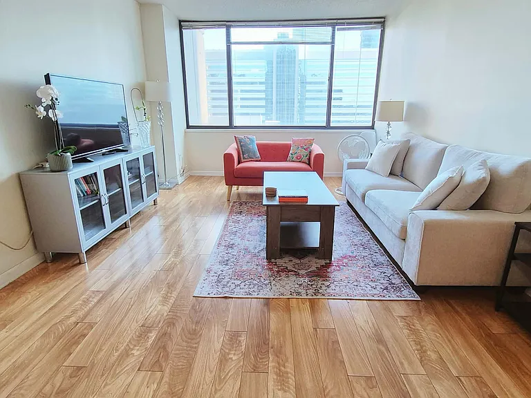 45 River Dr S #1403 — Photo 1