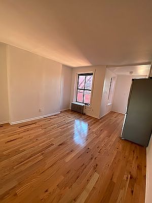 3rd image of 439 Hicks St APT 6C
