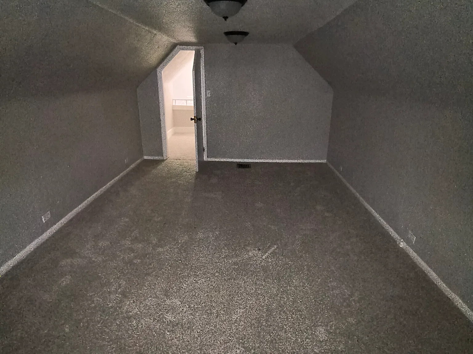 3 bed, 1188 sqft, $1,200 — Photo 2