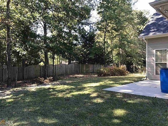 3rd image of 2919 Stanway Ave
