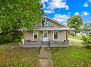 185 17th St SE, Hickory, NC 28602