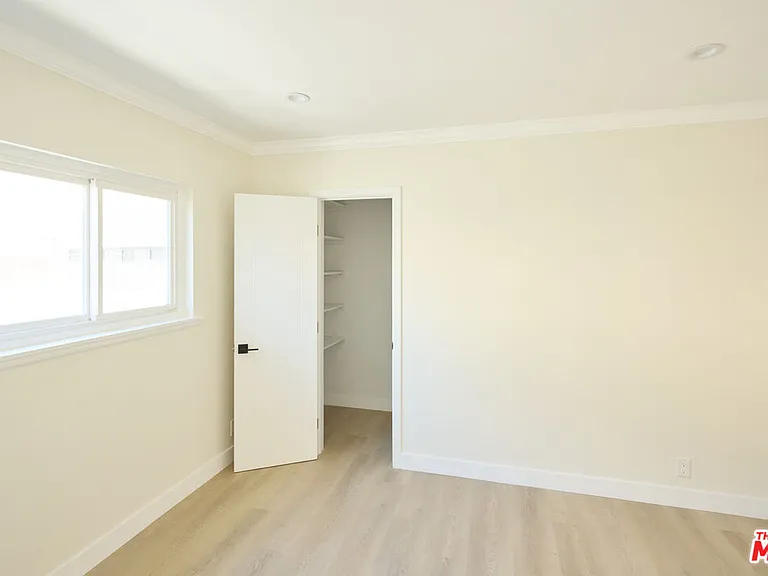 1223 23rd St #B — Photo 16