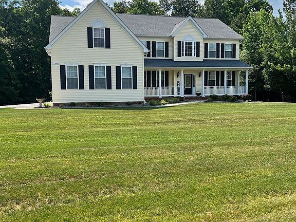 4th image of 23037 Thornbury Dr