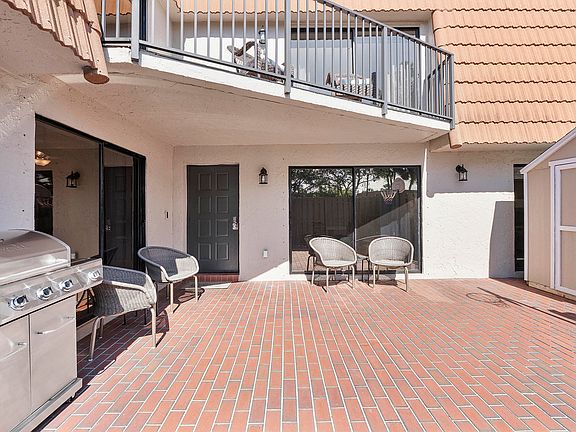 3rd image of 1426 SW 110th Way