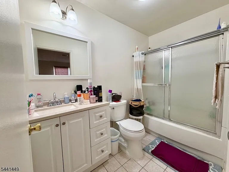336-3B Bloomfield Ave #3B — Photo 8