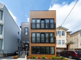 739 19th, Newark, NJ 07103