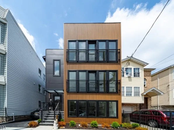 739 19Th, Newark City, NJ 07103