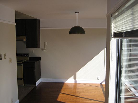 3rd image of 335 Euclid Ave APT 104