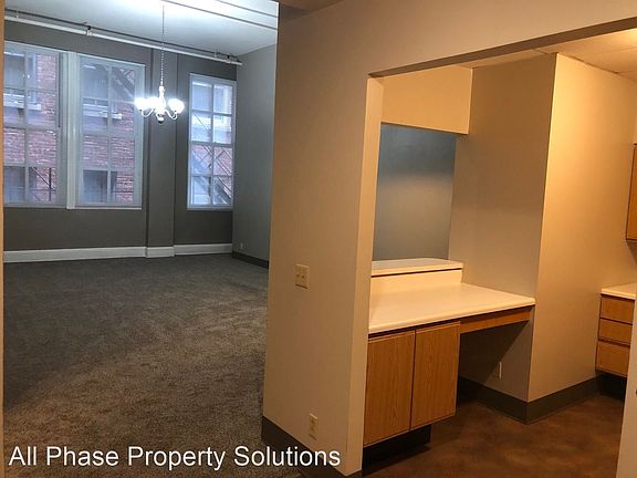 2nd image of 500 Maine St #303