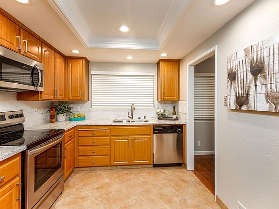 3rd image of 1597 Camden Village Cir