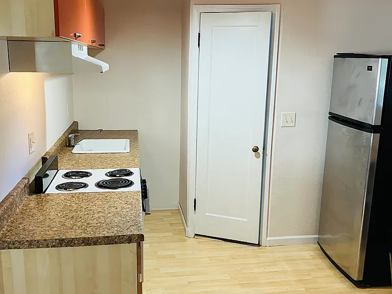 4906 Rainier Ave S #D — Photo 6