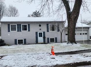 2208 S Oldgate St, Sandusky, OH 44870