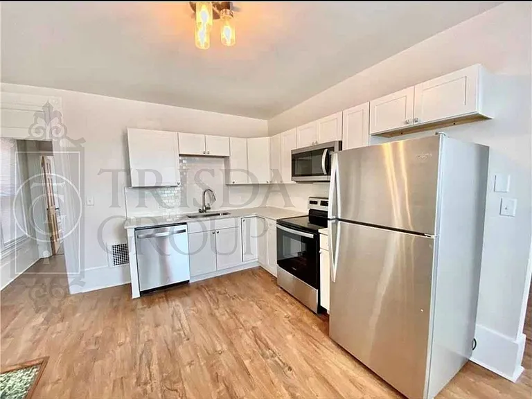 18 Bradford Ave — Photo 28