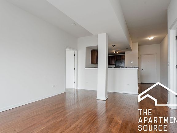 5th image of 4217 W Irving Park Rd #2A