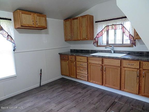 4th image of 517 Saint Paul Ave S