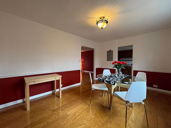 4th image of 202 N Trenton St APT 4