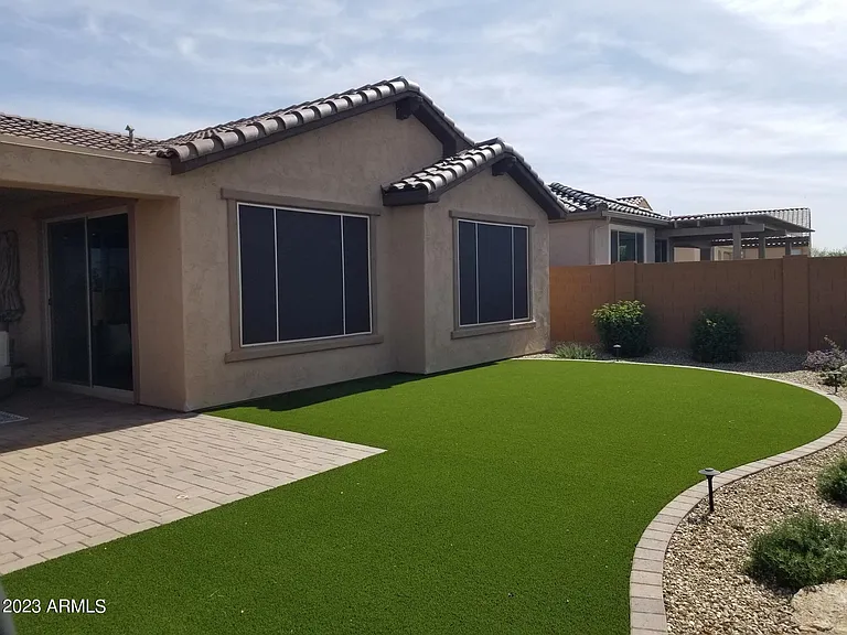 27389 W Wahalla Ln — Photo 31