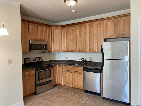 5th image of 8 Wall St APT 318