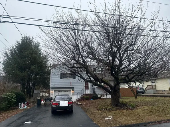 19 W Park Ave, Park Ridge, NJ 07656