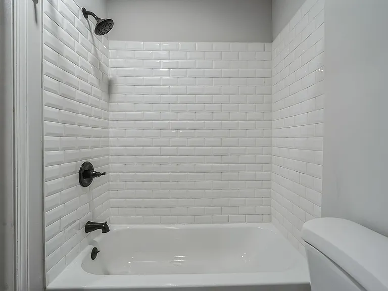 5328 Glenmore Ave — Photo 12